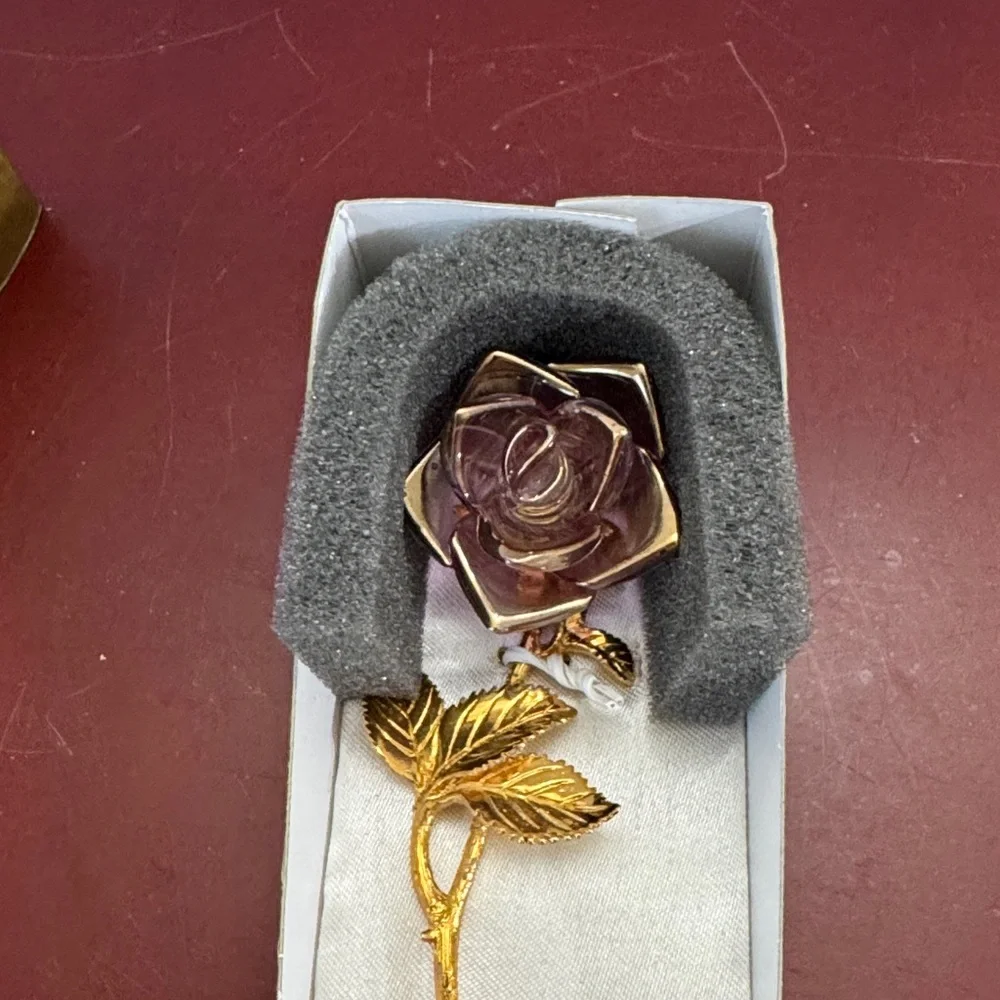 Rare Vintage Hand Crafted Glass Rose with Gold Stem 6" (Vintage) - Picture 5 of 6